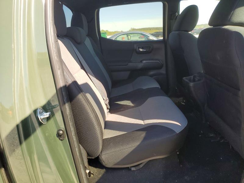 2022 Toyota Tacoma TRD OFF-Road