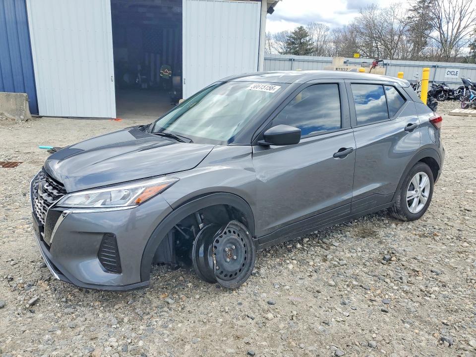 2024 Nissan Kicks s