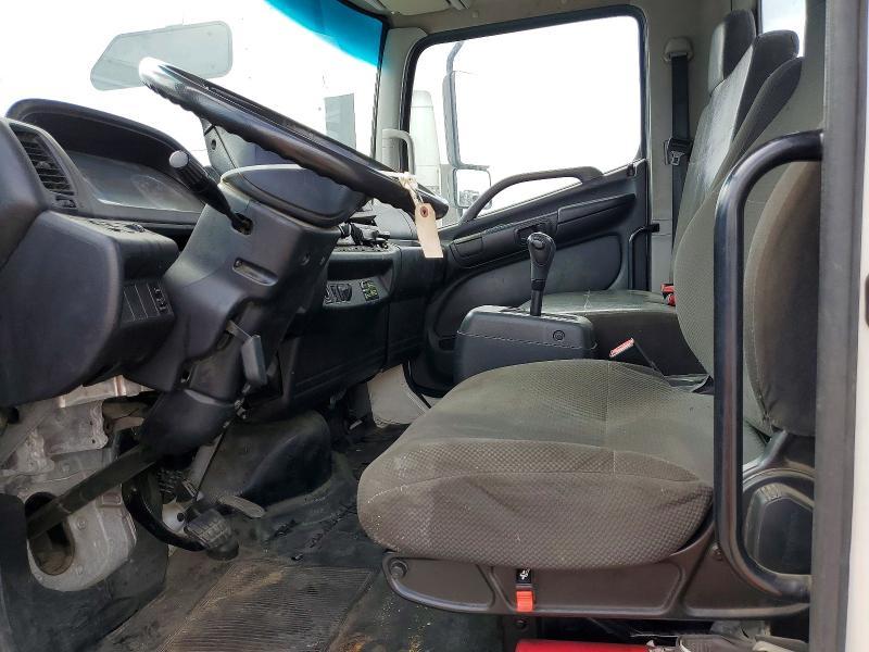 2014 Hino 258/268 Truck Cab AND Chassis
