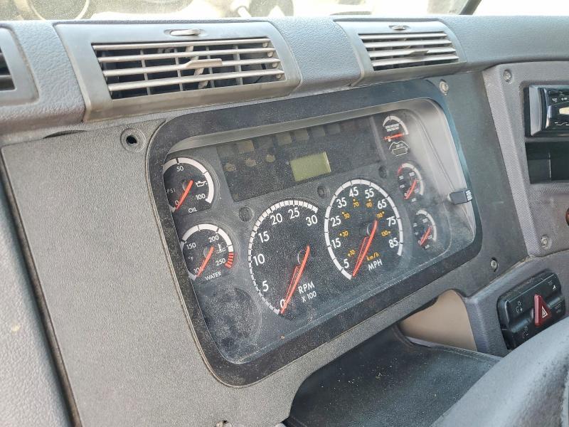 2012 Freigliner 2012 Freightliner Cascadia 125 Semi Truck