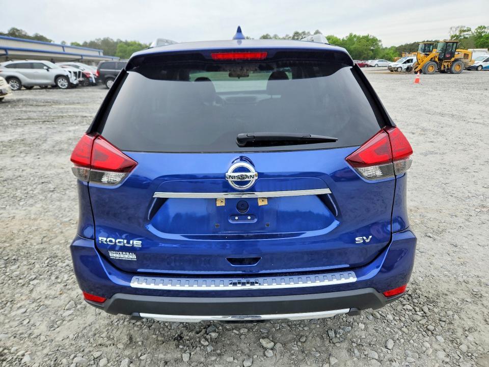 2017 Nissan Rogue sv