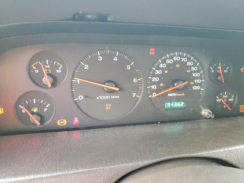 2000 Jeep Grand Cherokee Laredo
