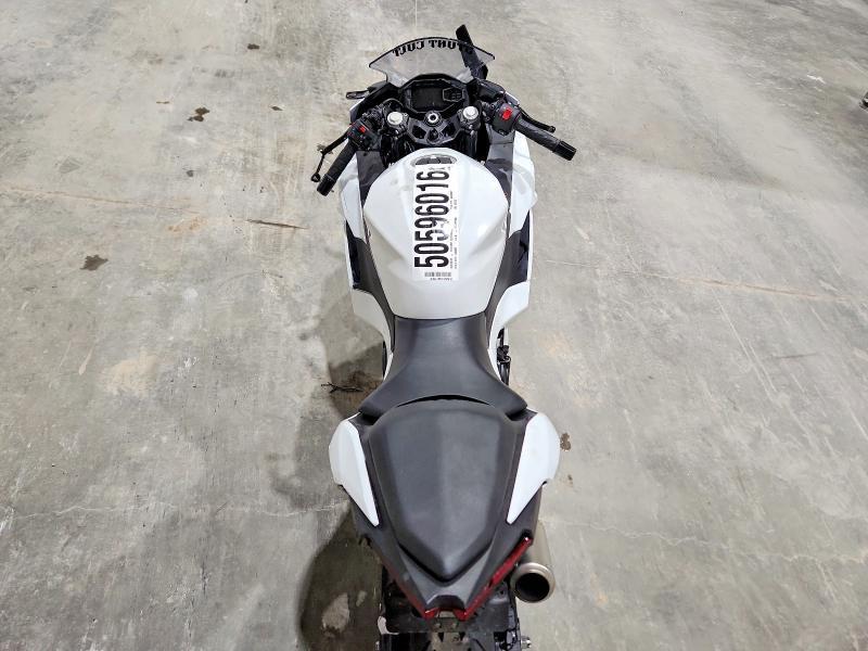 2025 Kawasaki EX500 H