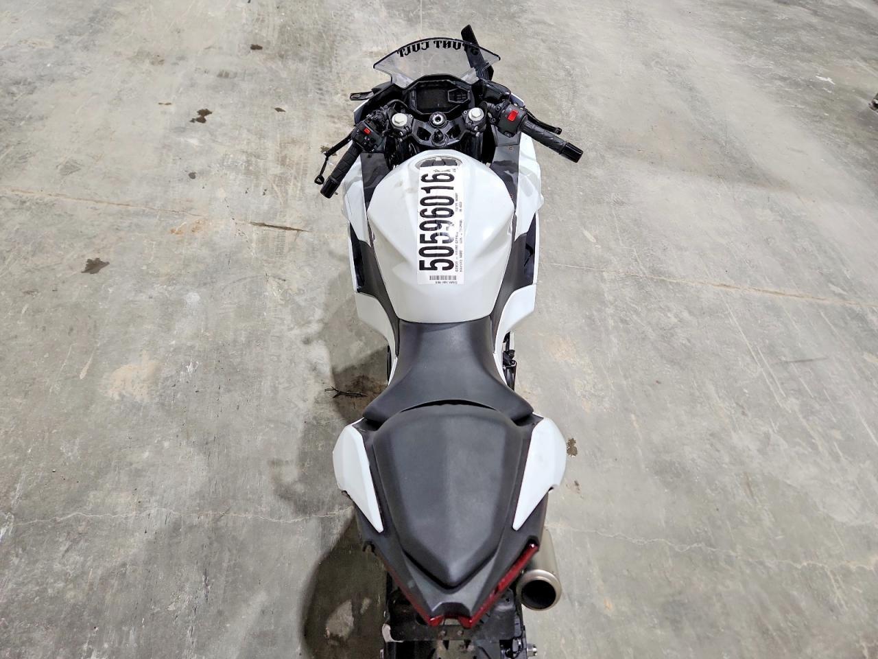 2025 Kawasaki EX500 H
