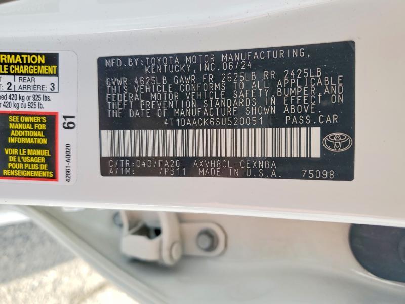 2025 Toyota Camry le
