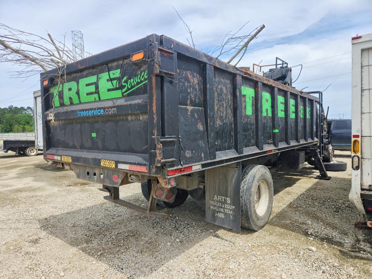 2009 Sterling Acterra Grapple Crane Truck
