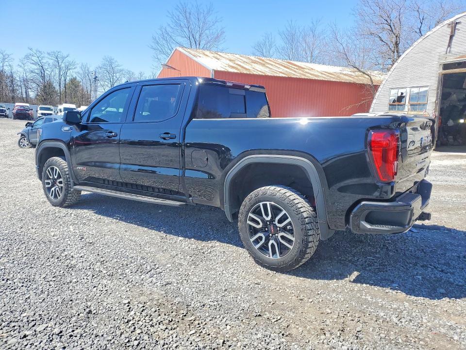 2022 GMC Sierra K1500 AT4