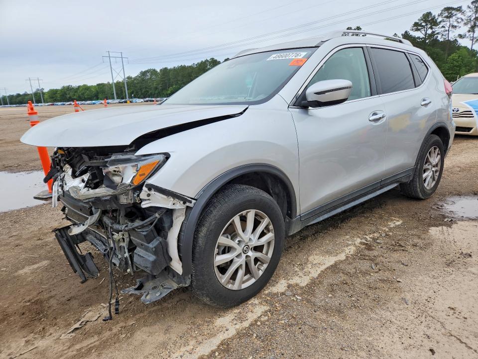2020 Nissan Rogue sv