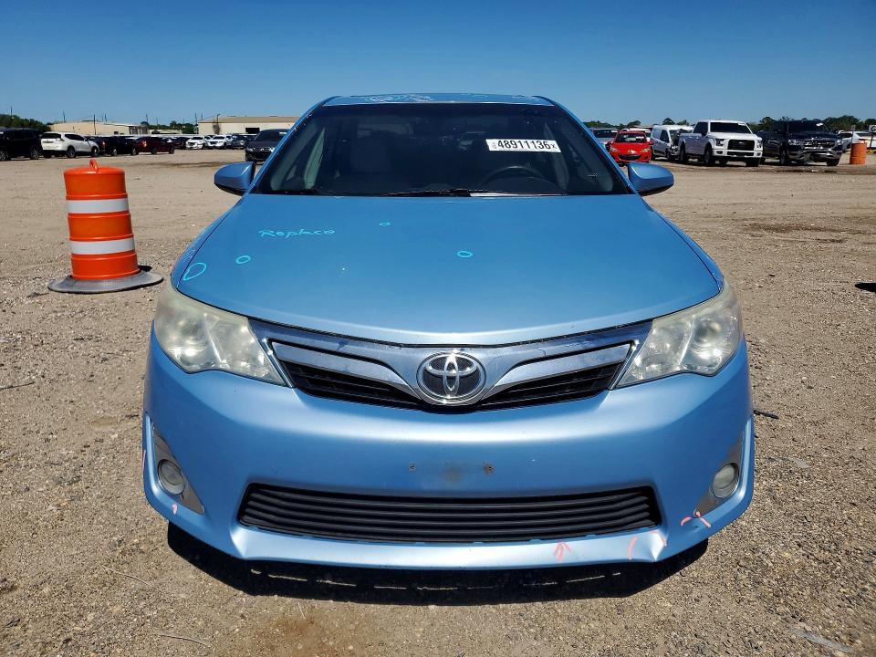 2012 Toyota Camry xle V6