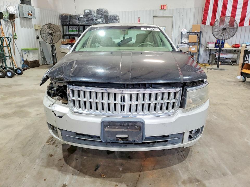 2007 Lincoln Townhouse MKZ