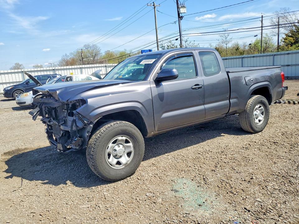 2017 Toyota Tacoma SR