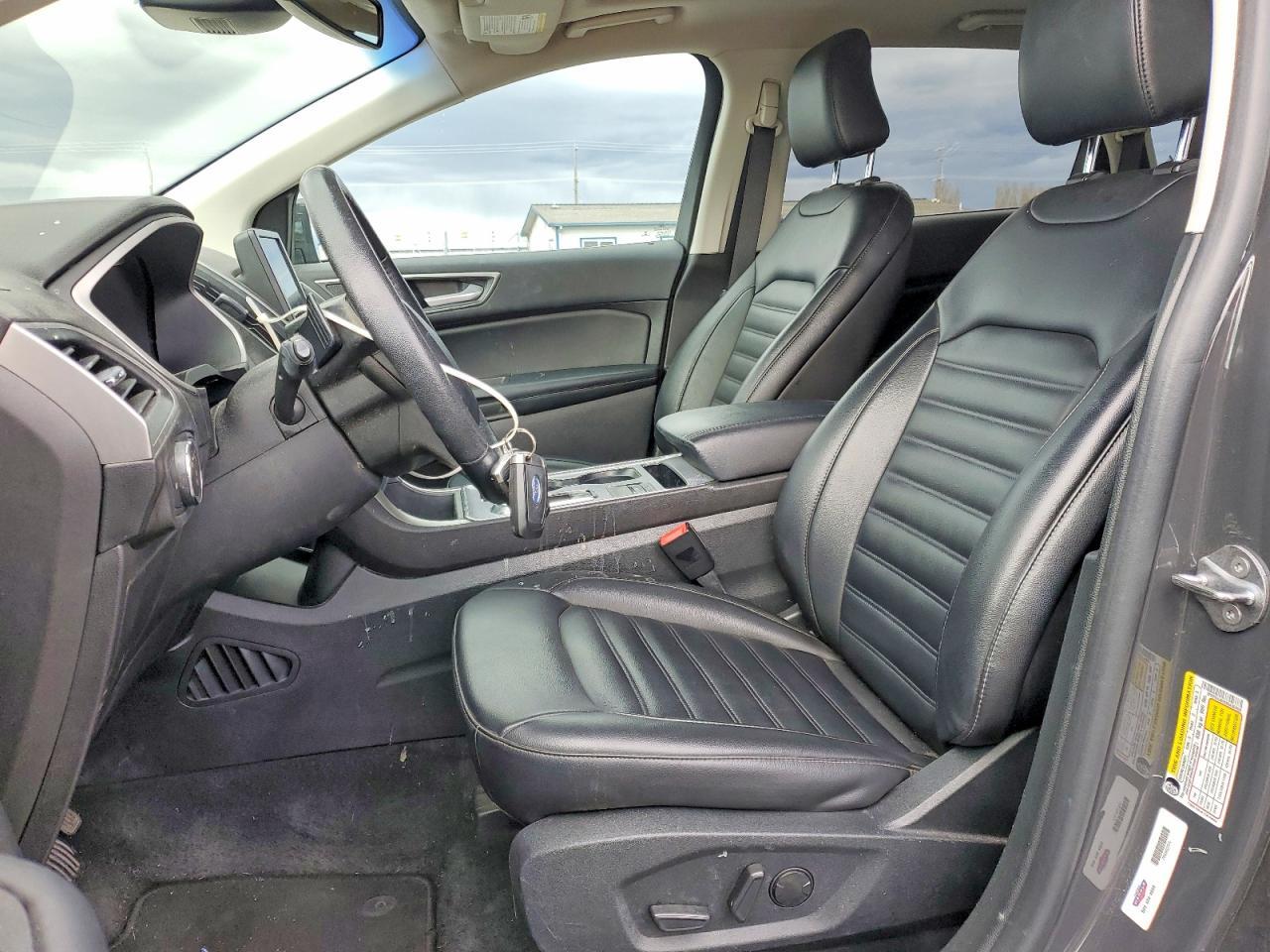 2021 Ford Edge sel