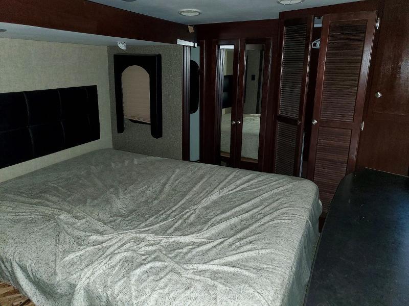 2015 Heartland Rv Recreational Vehicle (RV)