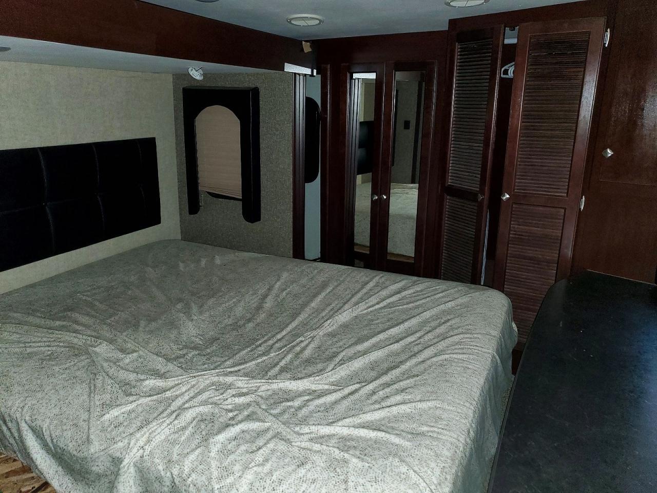 2015 Heartland Rv Recreational Vehicle (RV)