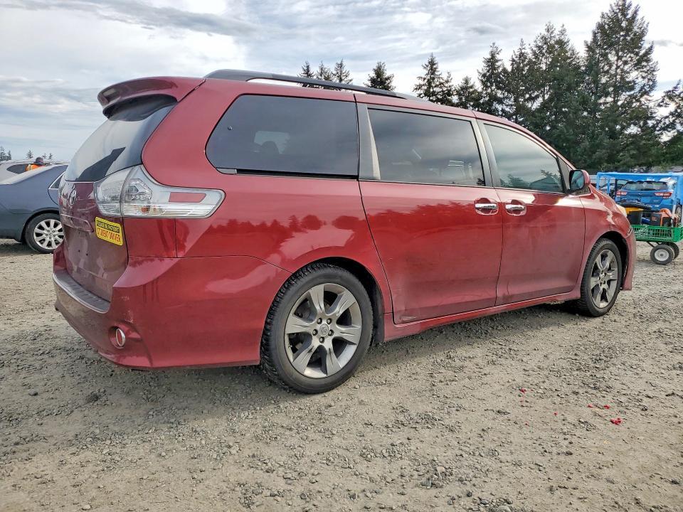 2014 Toyota Sienna Sport