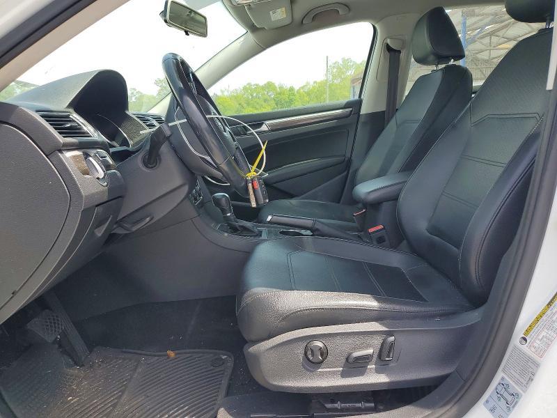 2016 Volkswagen Passat se