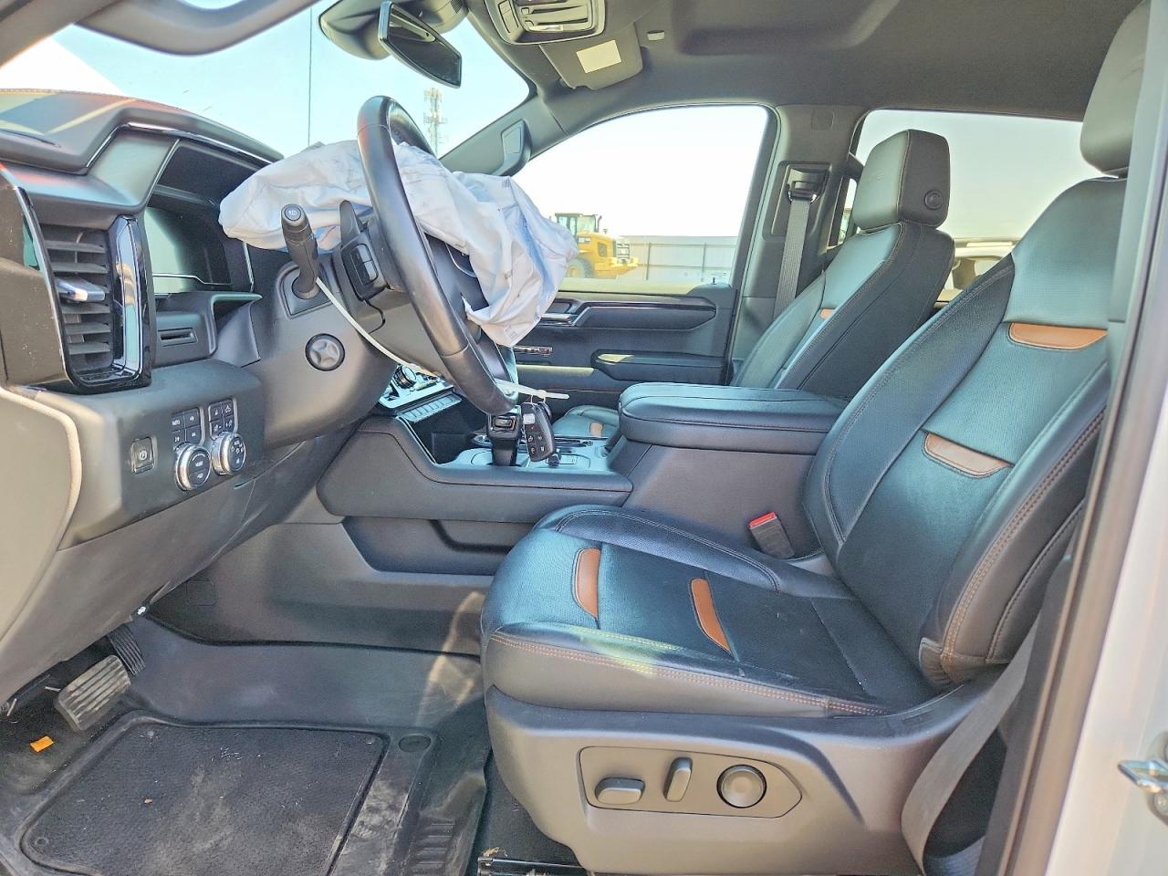 2023 GMC Sierra K1500 AT4