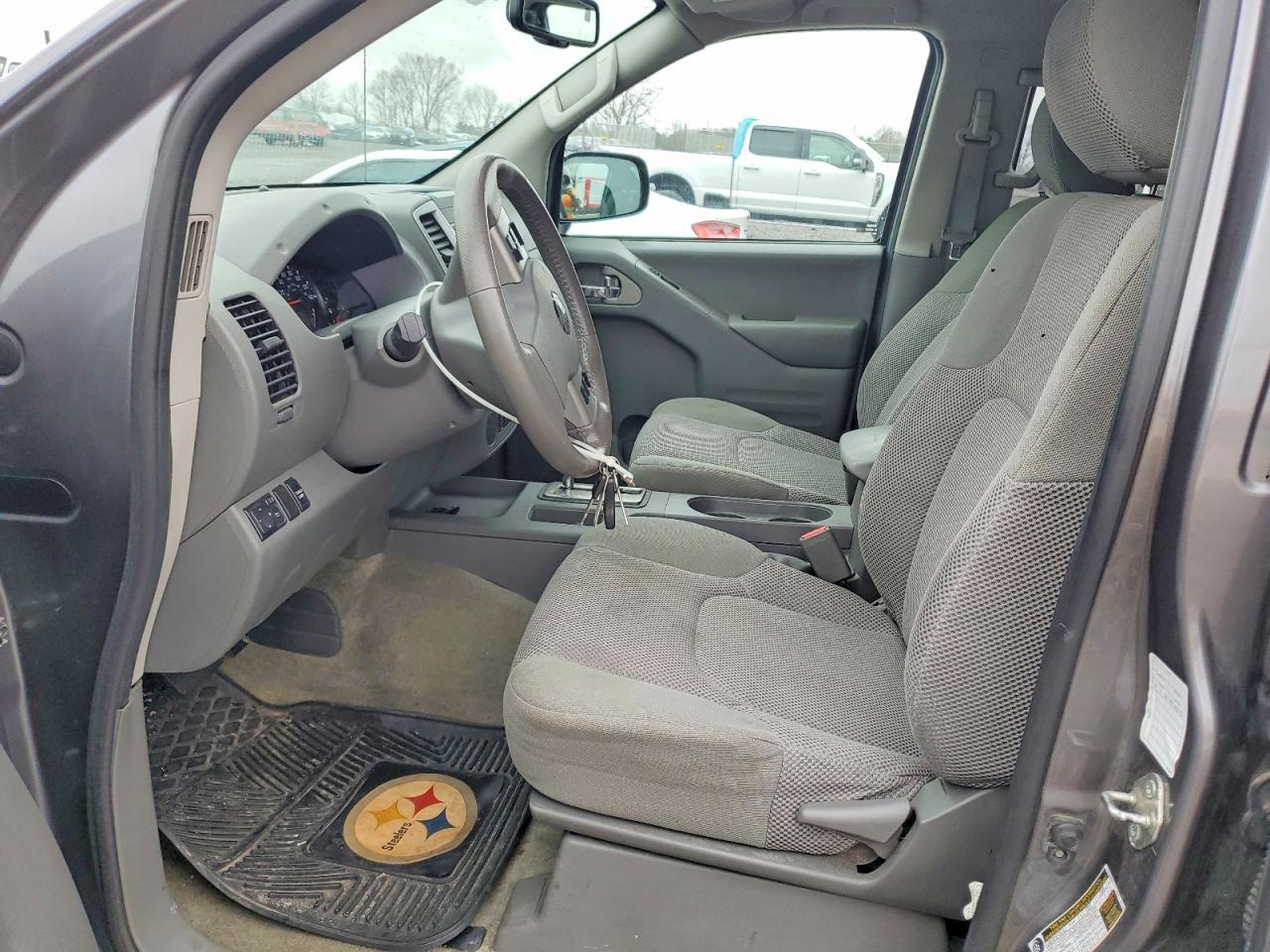 2017 Nissan Frontier SV