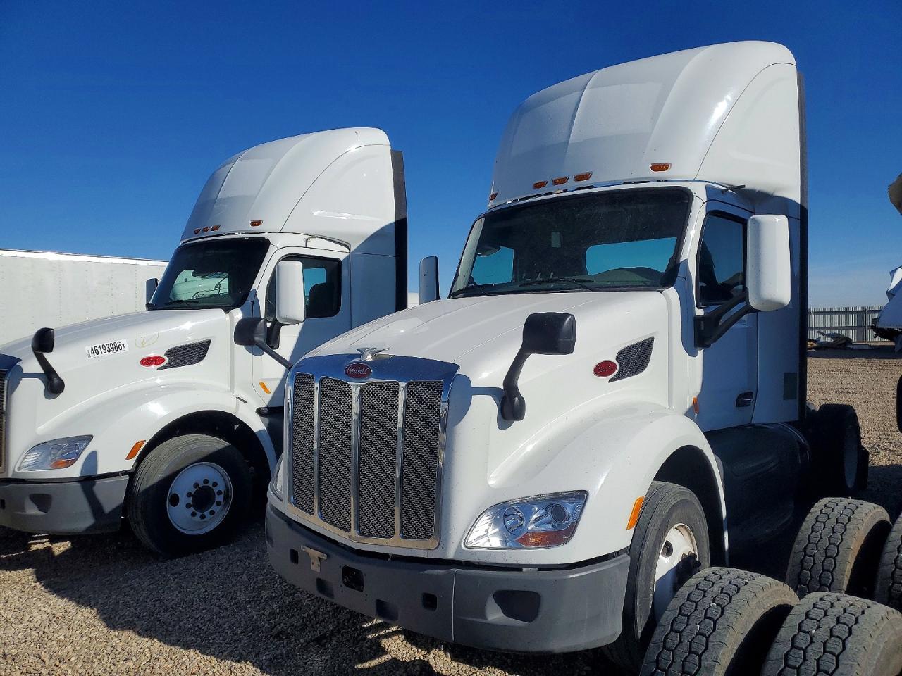 2019 Peterbilt 579 Semi Truck