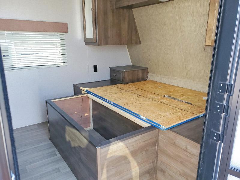 2018 Coleman Lantern Camper