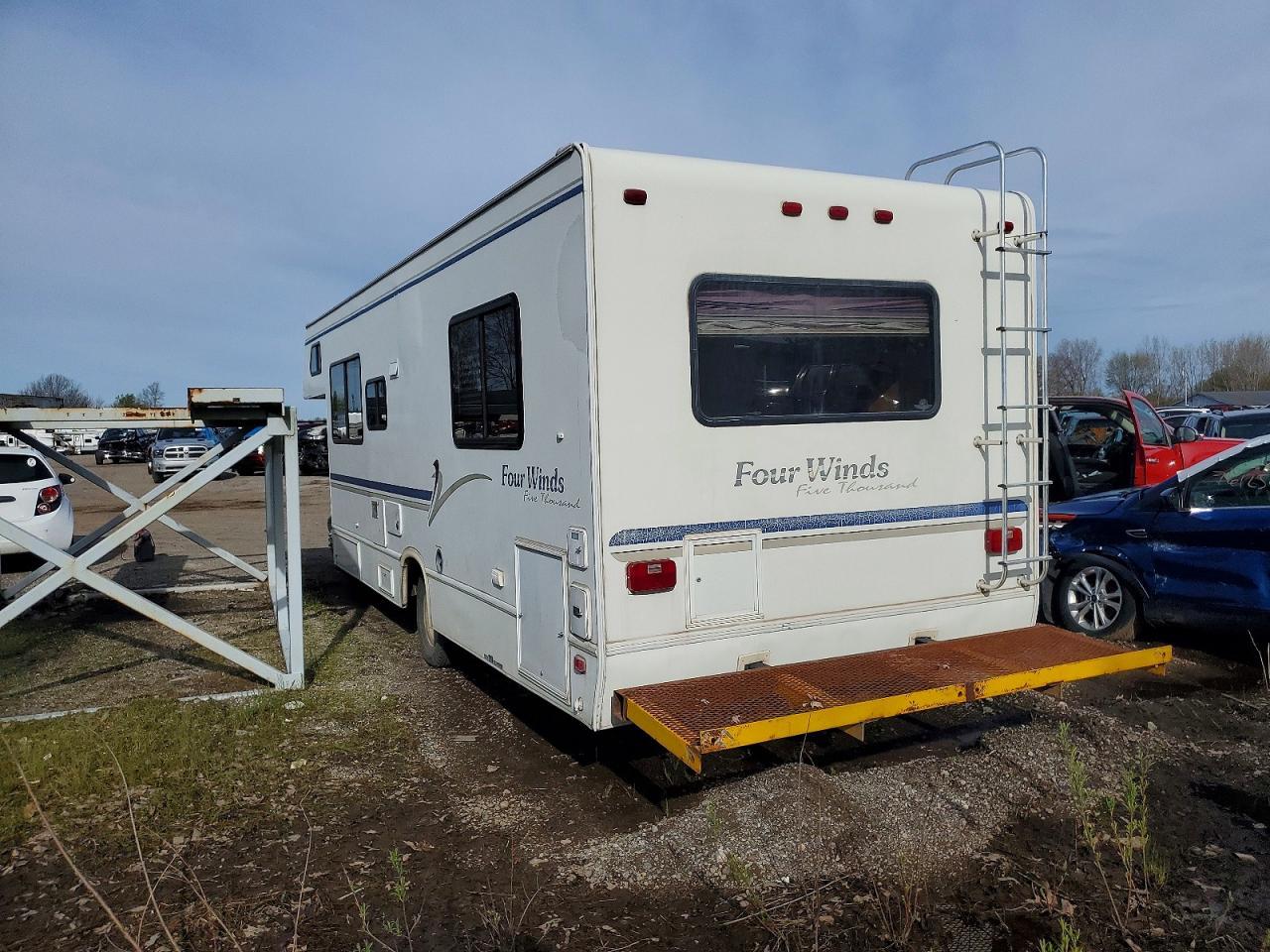 2001 Four Winds RV