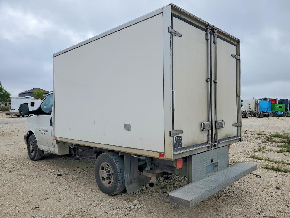 2020 Chev Express G3500