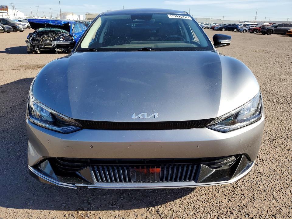2023 KIA EV6 Wind