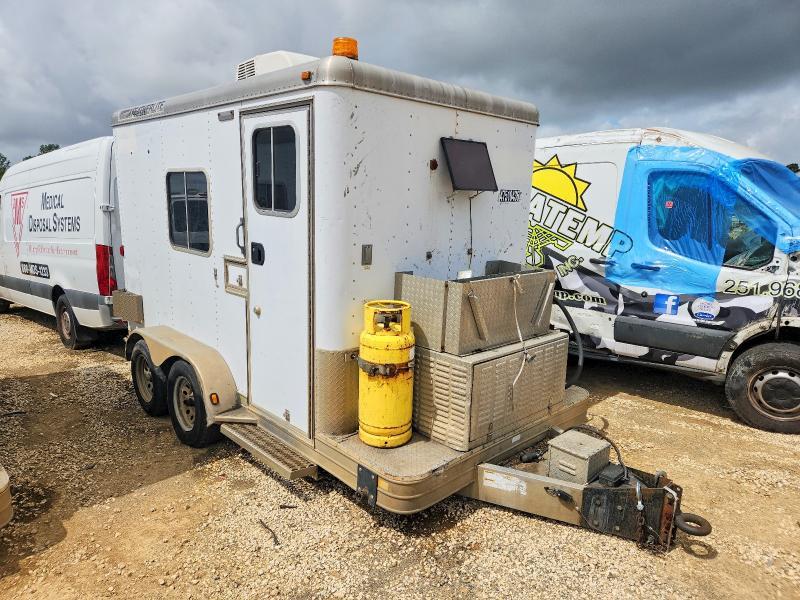 2004 Feathrlite 2004 Featherlite 1627 Fiber Optic Splicing Trailer