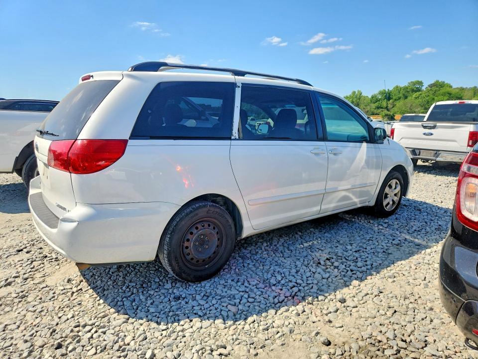 2009 Toyota Sienna le 8-passenger