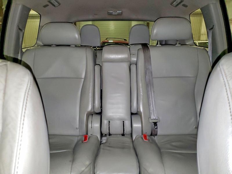 2012 Toyota Highlander se