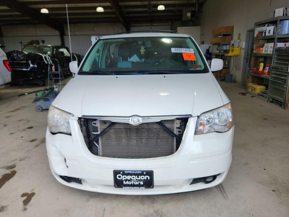 2010 Chrysler Town & Country Touring Plus