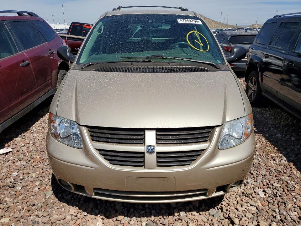 2005 Dodge Grand Caravan sxt