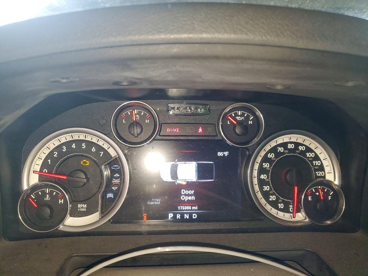 2014 Dodge RAM 1500 SLT