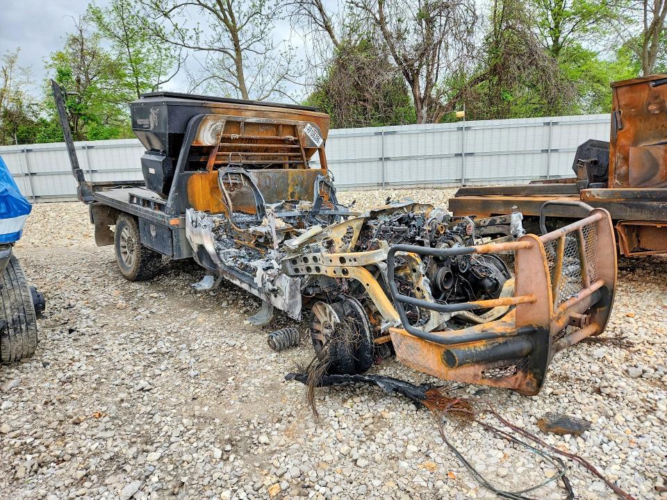 2017 Ford F350 Super Duty Flatbed Truck