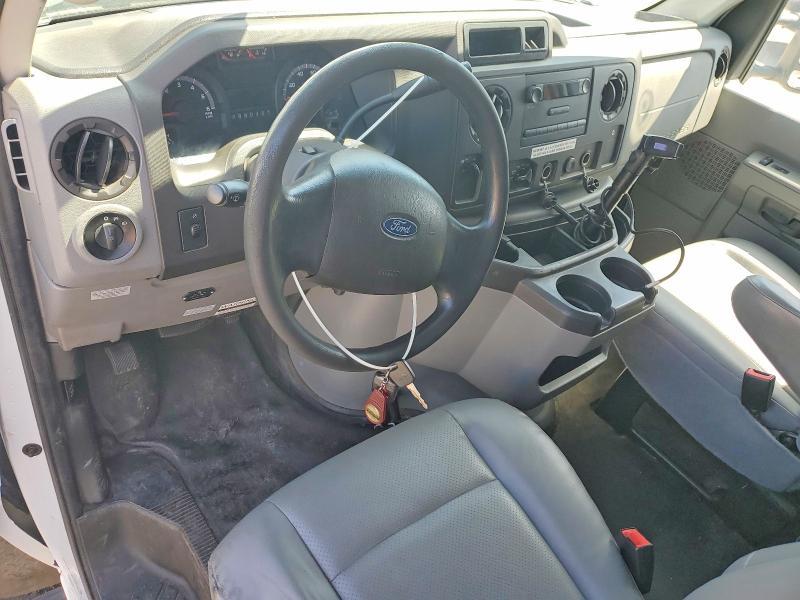 2017 Ford E450 Utility / Service Truck