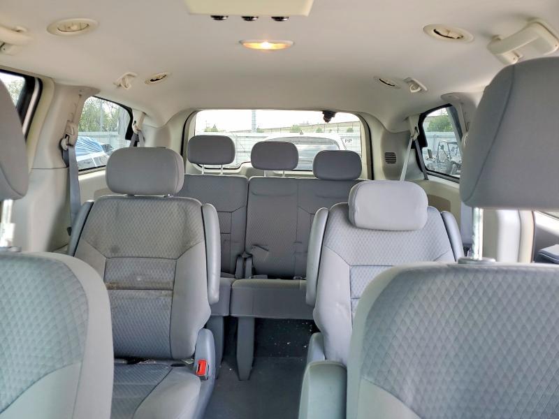 2009 Chrysler Town & Country lx