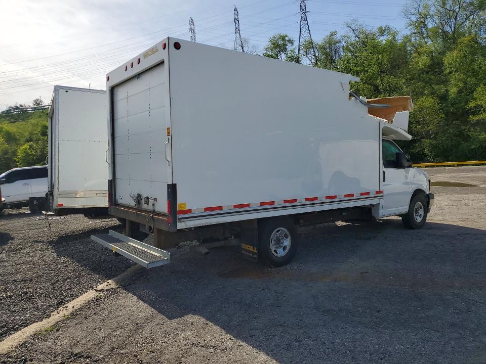 2022 GMC Savana BOX Truck