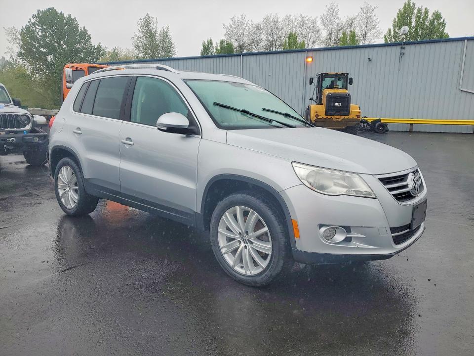 2011 Volkswagen Tiguan s