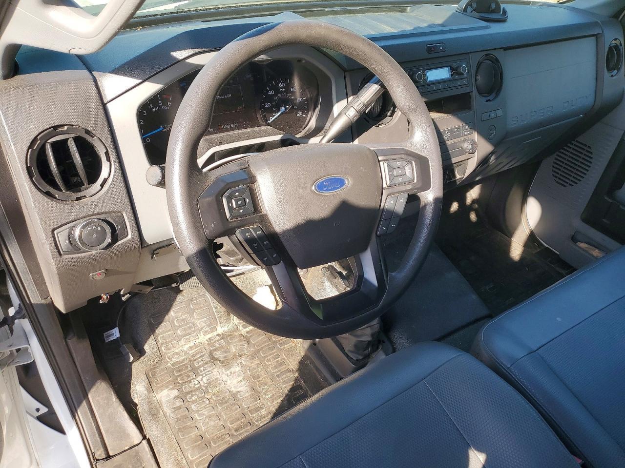 2022 Ford F650 Super Duty BOX Truck