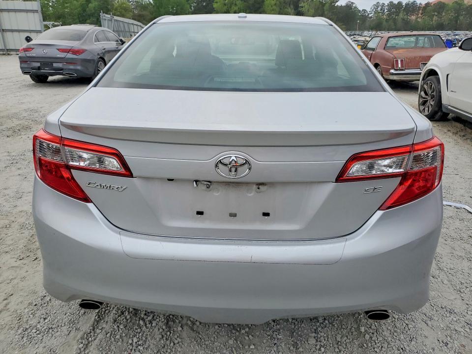 2014 Toyota Camry se V6