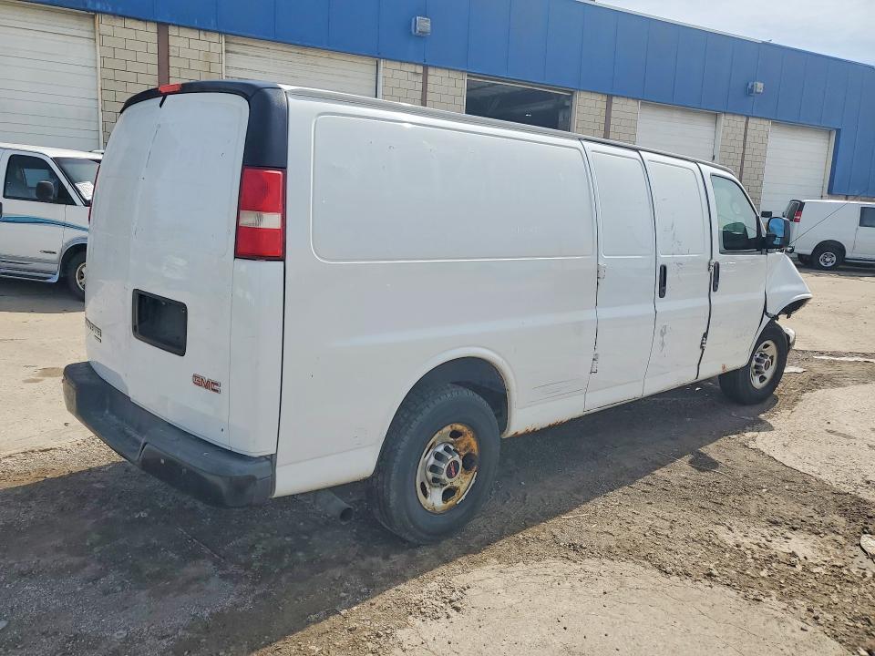 2015 GMC Savana G2500 Utility / Service Van