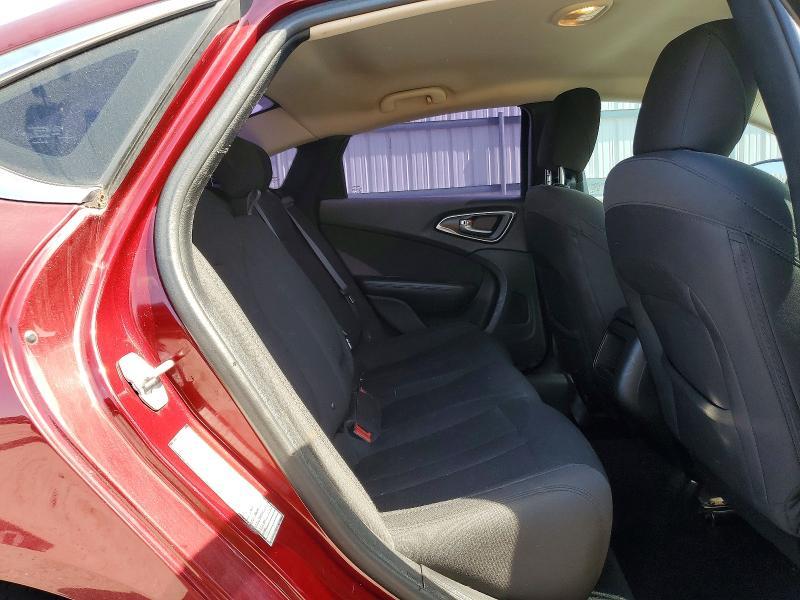 2016 Chrysler 200 Limited