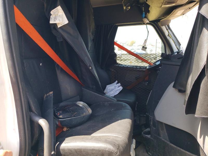 2025 Freightliner Cascadia 126 Semi Truck