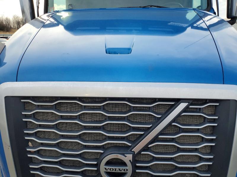 2021 Volv O VNL Semi Truck