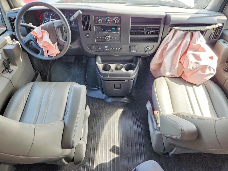 2025 Chevrolet Express G2500 LS
