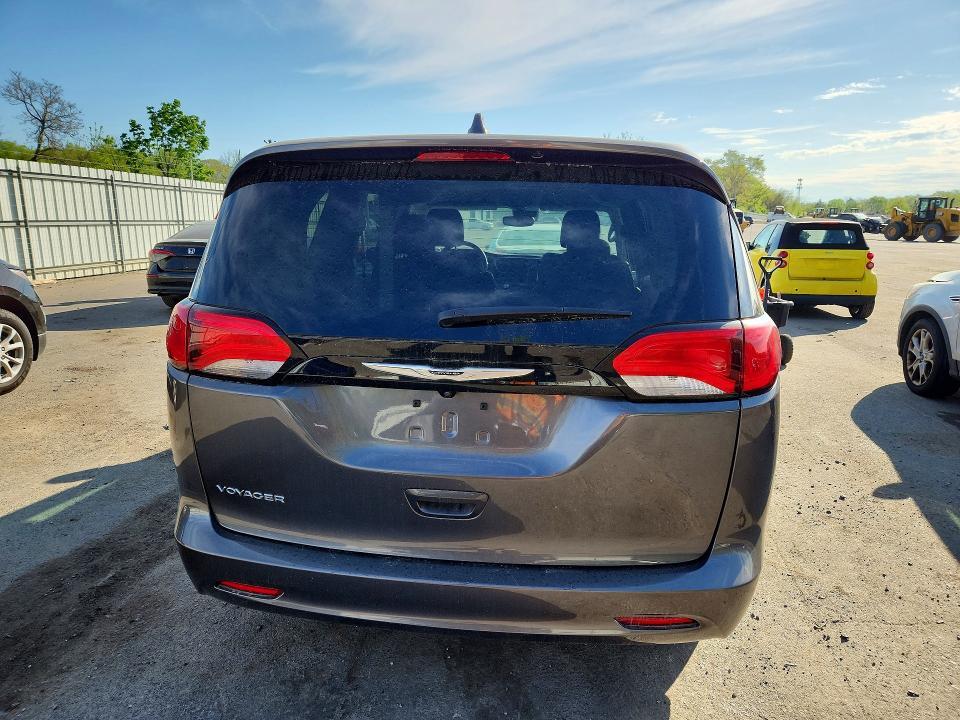 2023 Chrysler Voyager lx