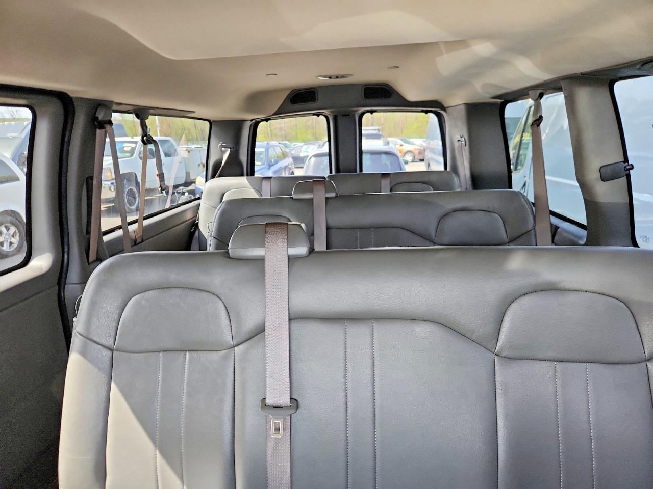 2025 Chevrolet Express G2500 LS