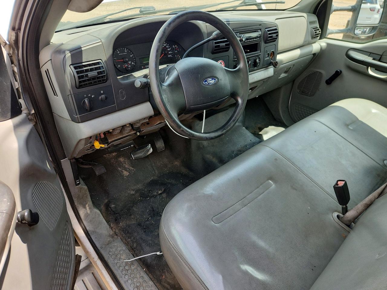 2006 Ford F550 Super Duty BOX Truck