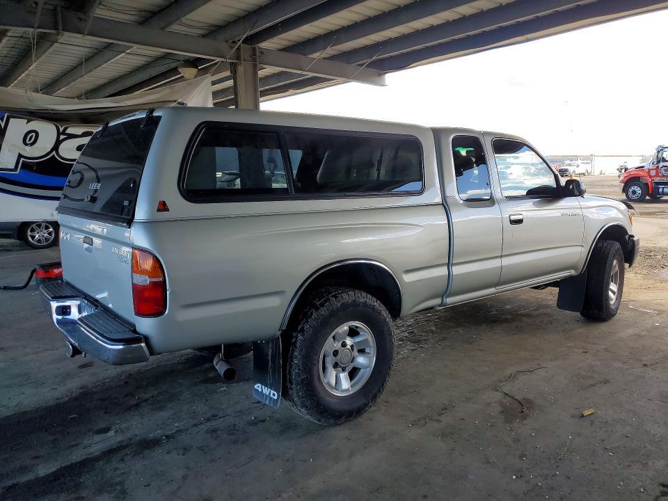 2000 Toyota Tacoma Xtracab