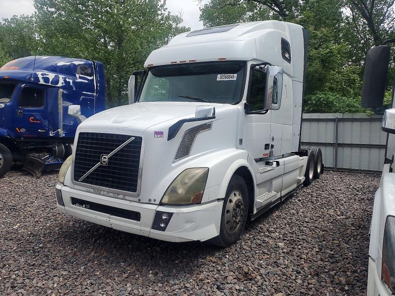 2016 Volvo VNL Semi Truck